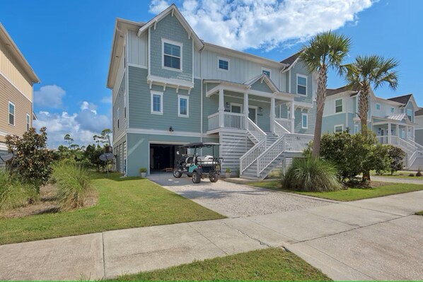 6618 Carlinga Drive/ 4 br & 4ba