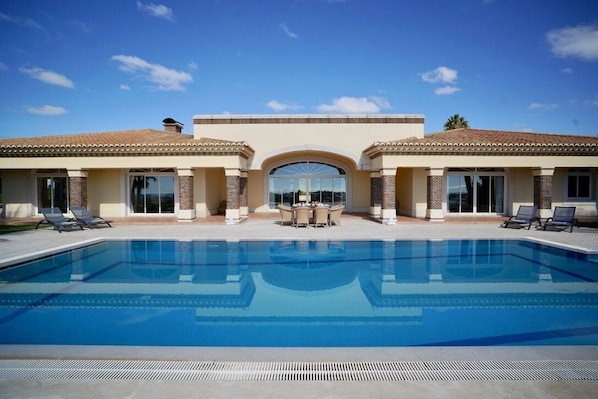 6x12 pool can be heated