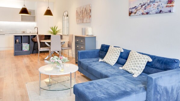 Lounge at Luxiety Stays Short Lets Serviced Accommodation Southend on Sea