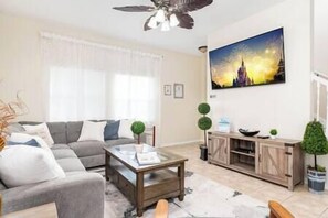 Living room (1)