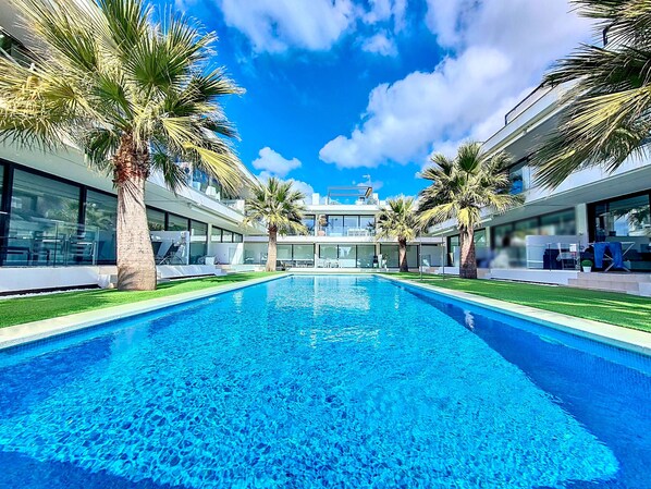 Penthouse Apartment with Private Roof Terrace in Mar de Cristal