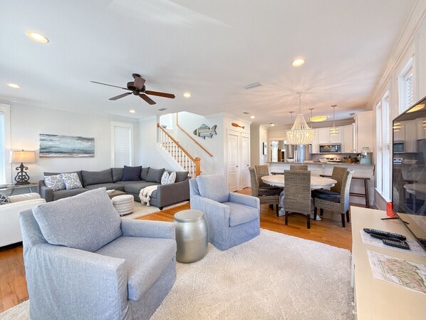Open floor plan living and dining with ample seating