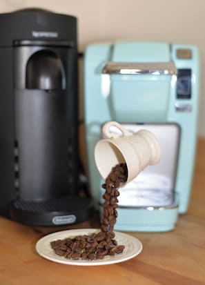 Kaffee und/oder Kaffeemaschine