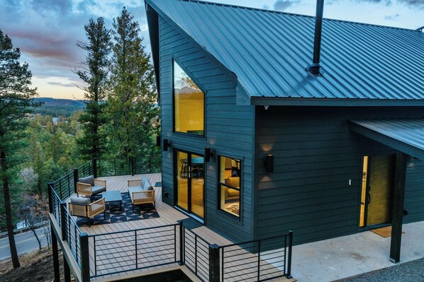 Ruidoso Vacation Rental | 3BR | 2BA | Small Threshold to Enter | 1,530 Sq Ft