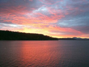 WorldMarkArrowPoint_5_Sunset