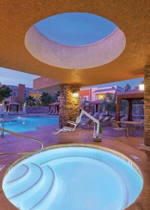WorldMarkTropicanaAvenue_3