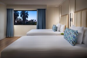 Unit with 2 Queen size beds