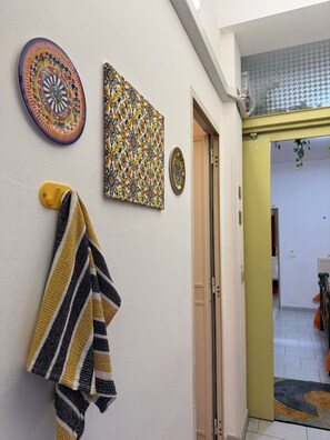 Interni