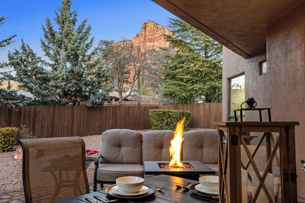 Breathtaking views of the mountains, panoramic landscapes, and iconic Red Rocks surround the property.