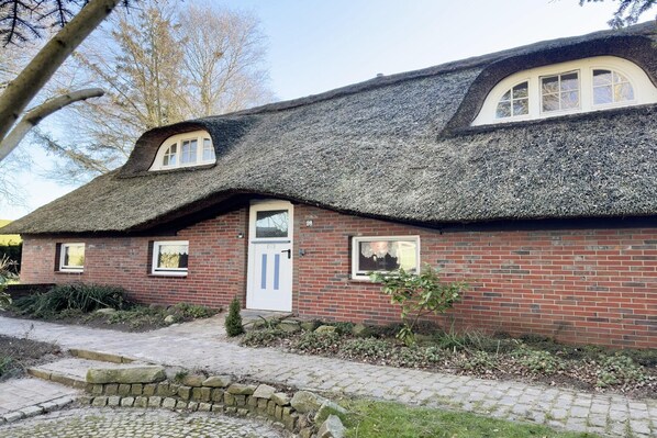 Holiday Home Exterior [summer]