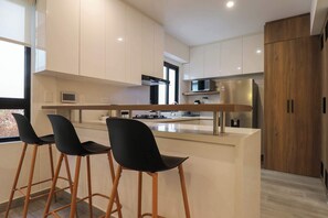Modern kitchen