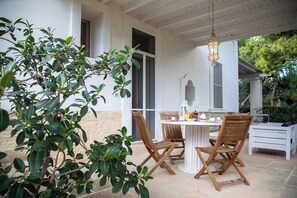 Terrace/patio