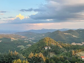Serenity of the green s Umbrian Hills