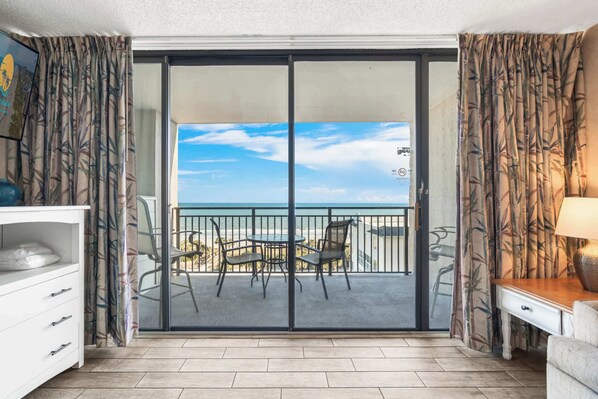 Oceanfront Condo!