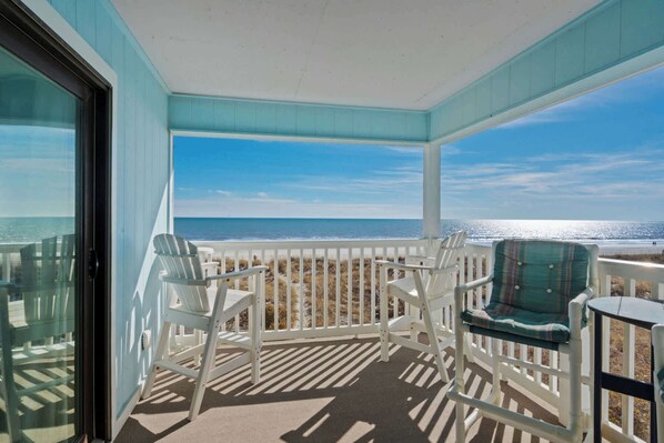 Beachfront! End unit!