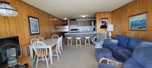 LIVING-AREA-SAILS II-102-OCEAN CITY