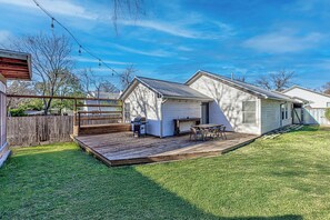 A spacious yard perfect for your furry friend