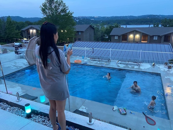 プール