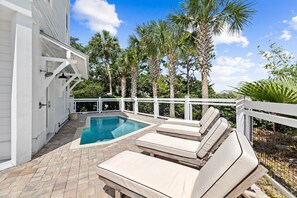 Private Pool!