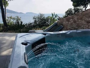 HOT TUB OUT OF SERVICE UNTIL 1 MARCH 2025 (1)