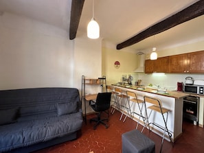 salon, salle Ă manger, cuisine