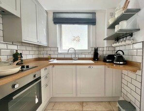 Well equipped kitchen