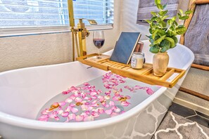 Romantic luxury bath.