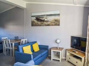 Living area | Alula Lodge, Lowestoft