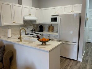 102A Kitchen