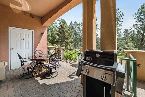 102B Patio - Golf Course View Borgata Lodge 102