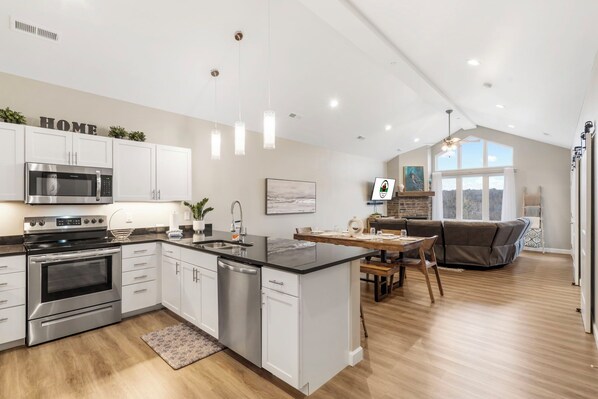 Open Floor Plan with Lots of Extras and Space for Everyone!
