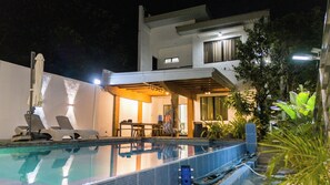 Infinity-pool