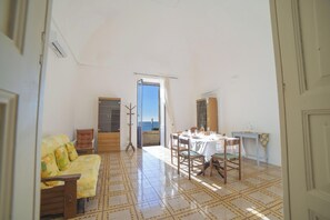 Living and dining room