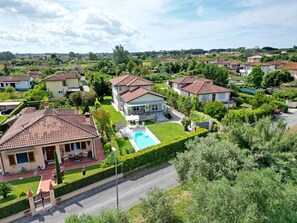 Garden, Outdoor, Pool