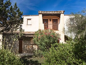 Arbuste, Maison, Domicile, Ferme, Chalet, Biens, Jardin, Aménagement Paysager, Hacienda