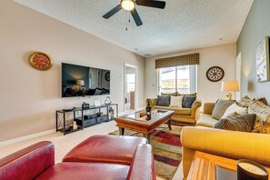 Living Room | Flat-Screen TV | Central Heating & A/C