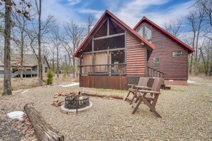 Fire Pit | Self Check-In | 5 Mi to Beavers Bend Marina