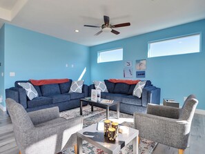 Main Level - Living Room