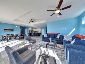 Main Level - Living Room