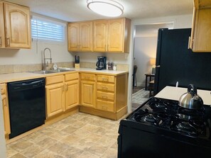 Fully-equipped Kitchen (lower level)