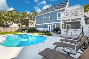 Buddy Street Retreat Pool
