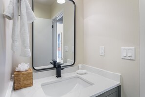 Sink, Sink Faucet, Plate, Indoors, Mirror