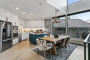 Indoors, Home Decor, Architecture, Building, Dining Room