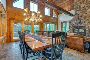 Dining Area | Main Level