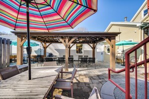 Shared Café Patio