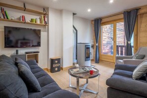 Living room, TV and multimedia