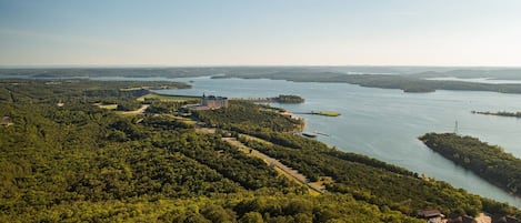 Panoramic Table Rock Lake Views!!