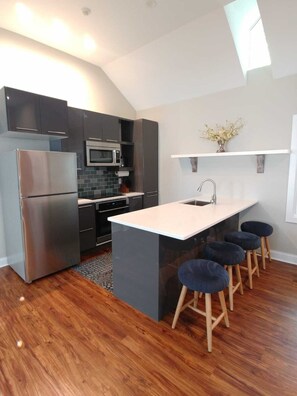 Kitchen with counter seating