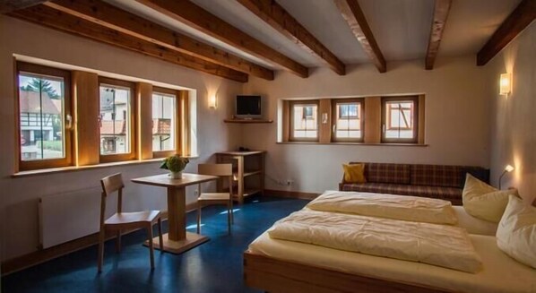 Apartment mit FrĂŒhstĂŒck-Hotel Restaurant Deutsches Haus
