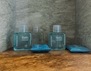Bathroom amenities
